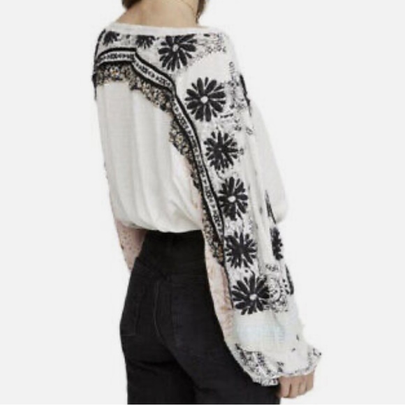 FREE PEOPLE Tripoli Oversized Printed Blouse Size XS - Picture 10 of 10